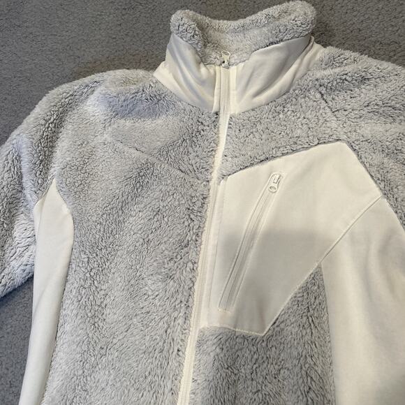 Columbia Women’s Medium Full Zip Sherpa Jacket - Picture 2 of 16